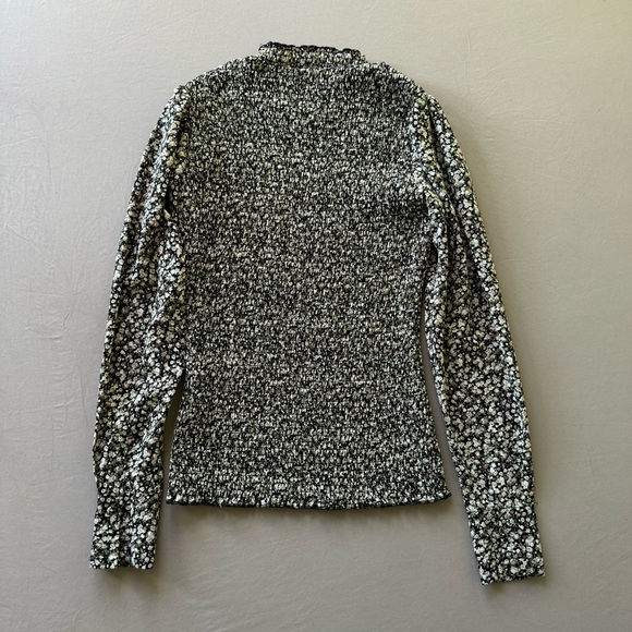 Black and White Women's Blouse - Picture 3 of 7